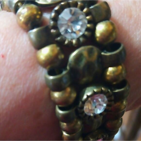 ECCENTRIC 7" Antiqued Brass Crystals Bracelet - Picture 3 of 3